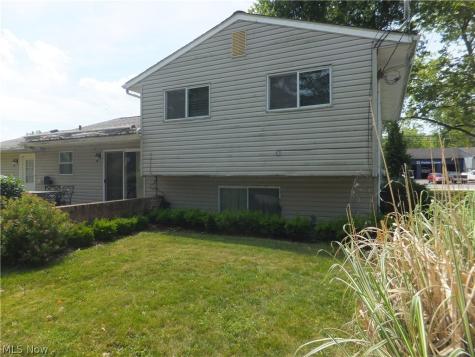 4641 E Lake Road Sheffield Lake OH 44054