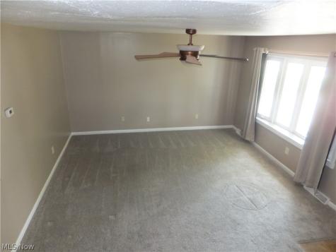4641 E Lake Road Sheffield Lake OH 44054