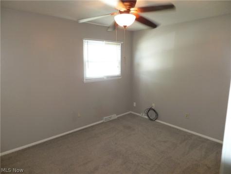 4641 E Lake Road Sheffield Lake OH 44054