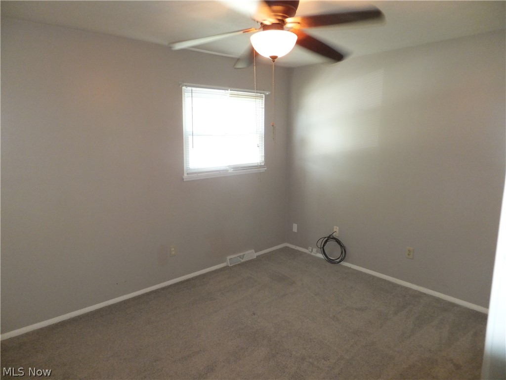 4641 E Lake Road Sheffield Lake OH 44054