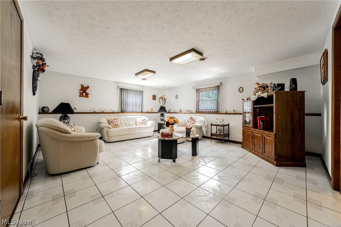 6117 Yorktown Road Lorain OH 44053