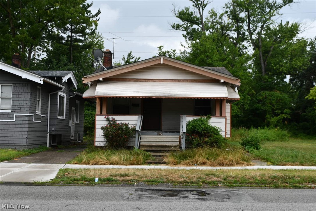 1582 E 133rd Street East Cleveland OH 44112