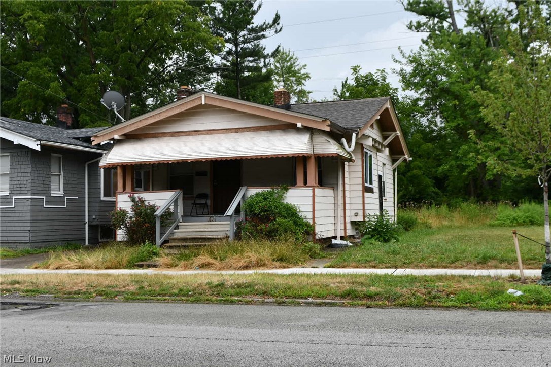 1582 E 133rd Street East Cleveland OH 44112
