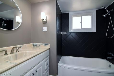 11710 Barrington Boulevard Parma Heights OH 44130