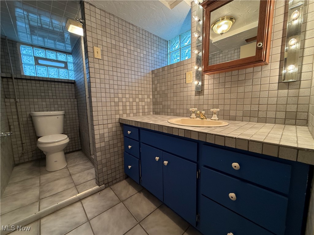 10201 Greenview Avenue Garfield Heights OH 44125