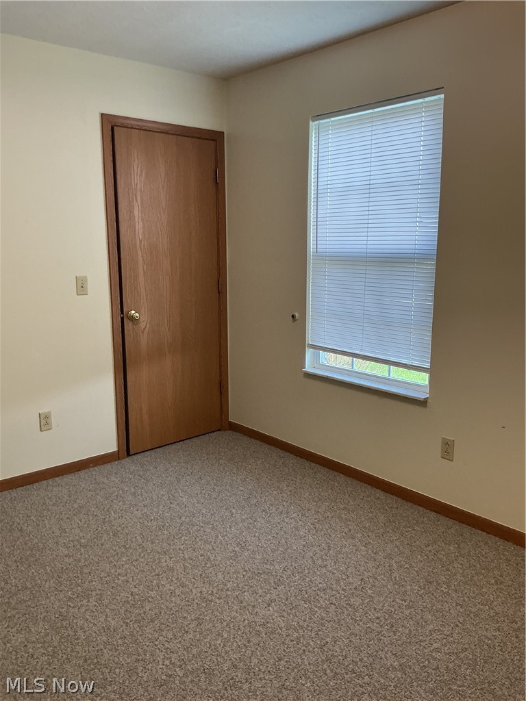 2823 Benford Lane Youngstown OH 44505