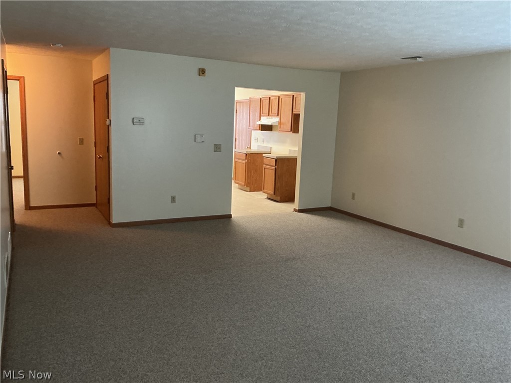 2823 Benford Lane Youngstown OH 44505