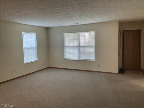 2823 Benford Lane Youngstown OH 44505
