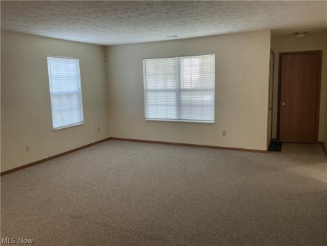2823 Benford Lane Youngstown OH 44505