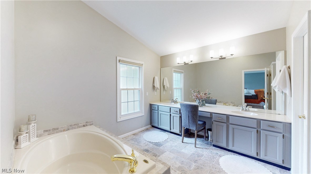 10385 Oviatt Lane Twinsburg OH 44087