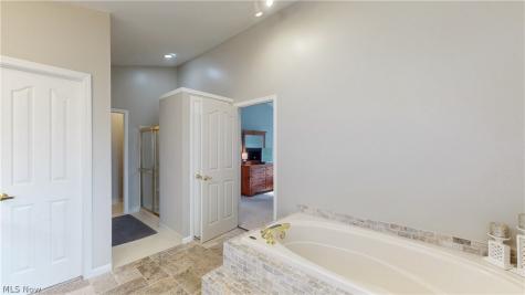 10385 Oviatt Lane Twinsburg OH 44087