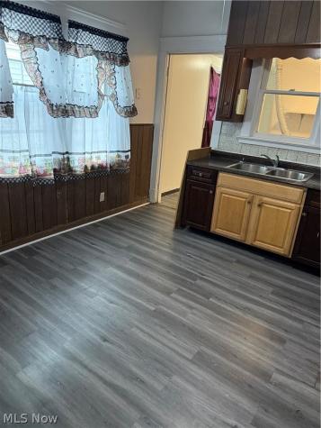 526 E 118th Street Cleveland OH 44108
