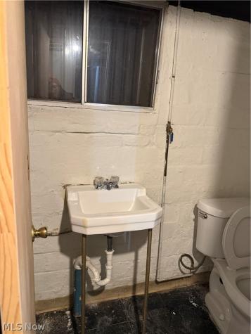 526 E 118th Street Cleveland OH 44108