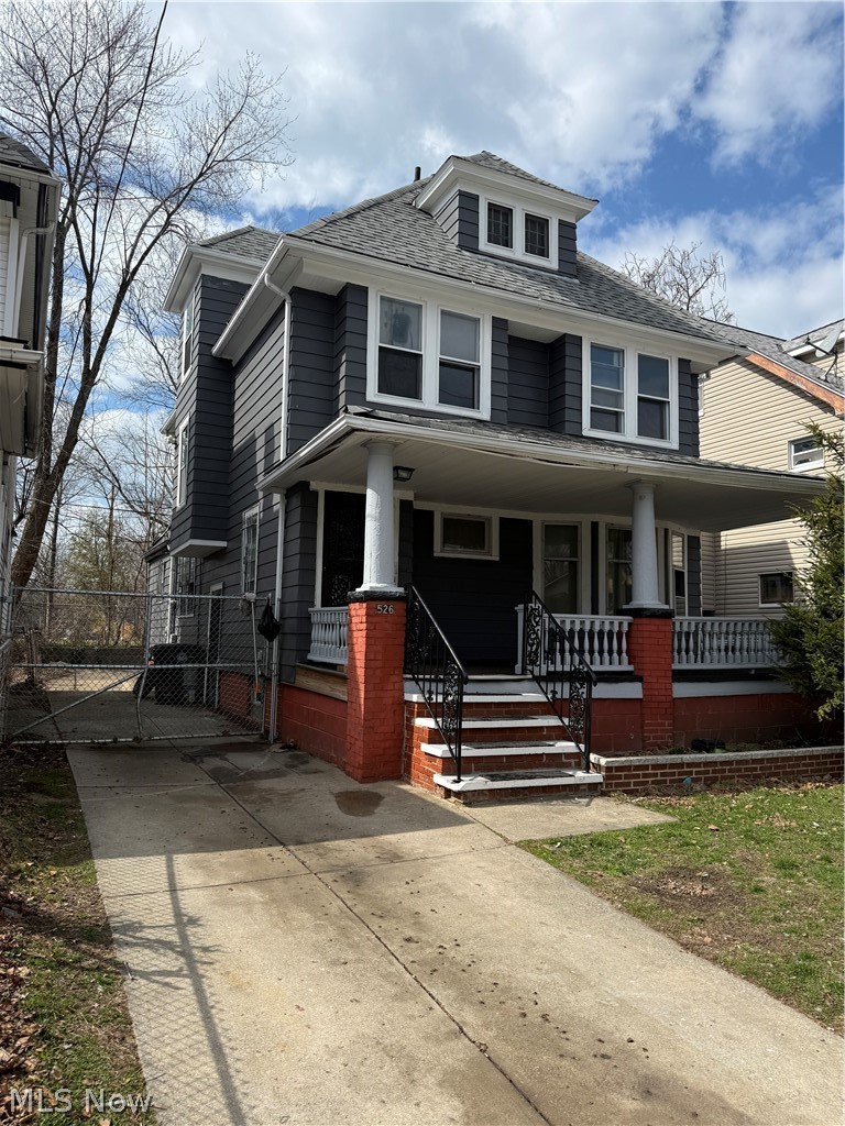 526 E 118th Street Cleveland OH 44108