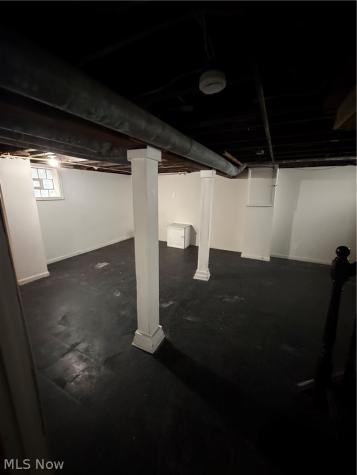 526 E 118th Street Cleveland OH 44108