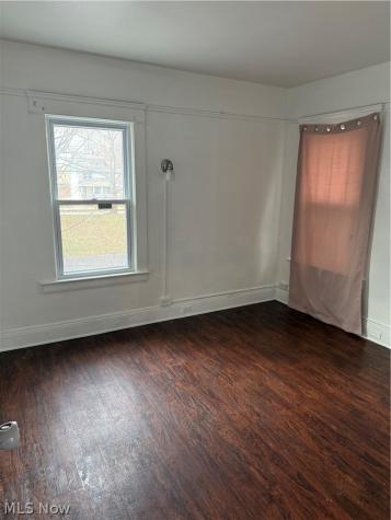 526 E 118th Street Cleveland OH 44108