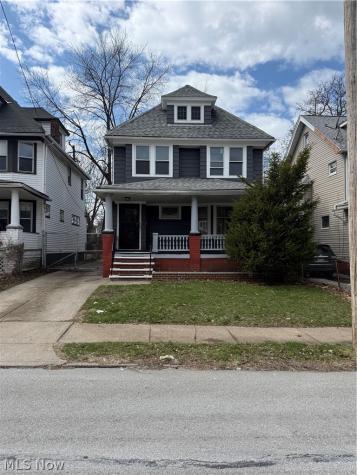 526 E 118th Street Cleveland OH 44108