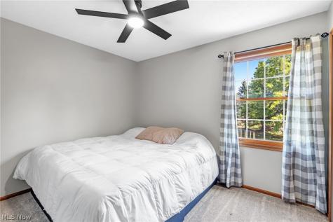 16097 N Laguardia Parkway Strongsville OH 44136