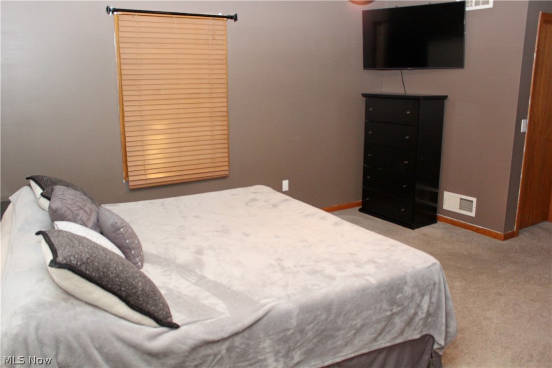 9555 S Salem Warren Road Salem OH 44460