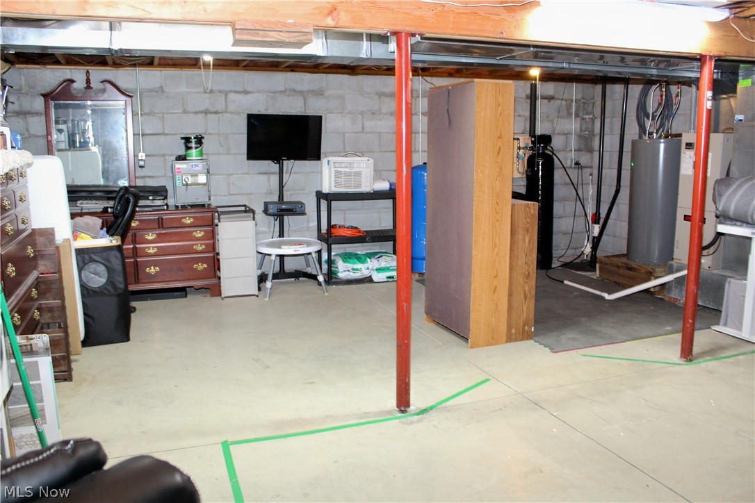 9555 S Salem Warren Road Salem OH 44460