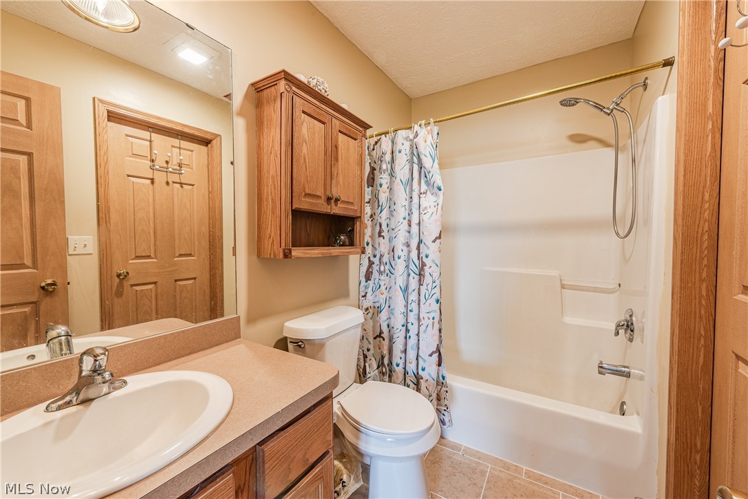 38222 Pebble Lake Trail North Ridgeville OH 44039