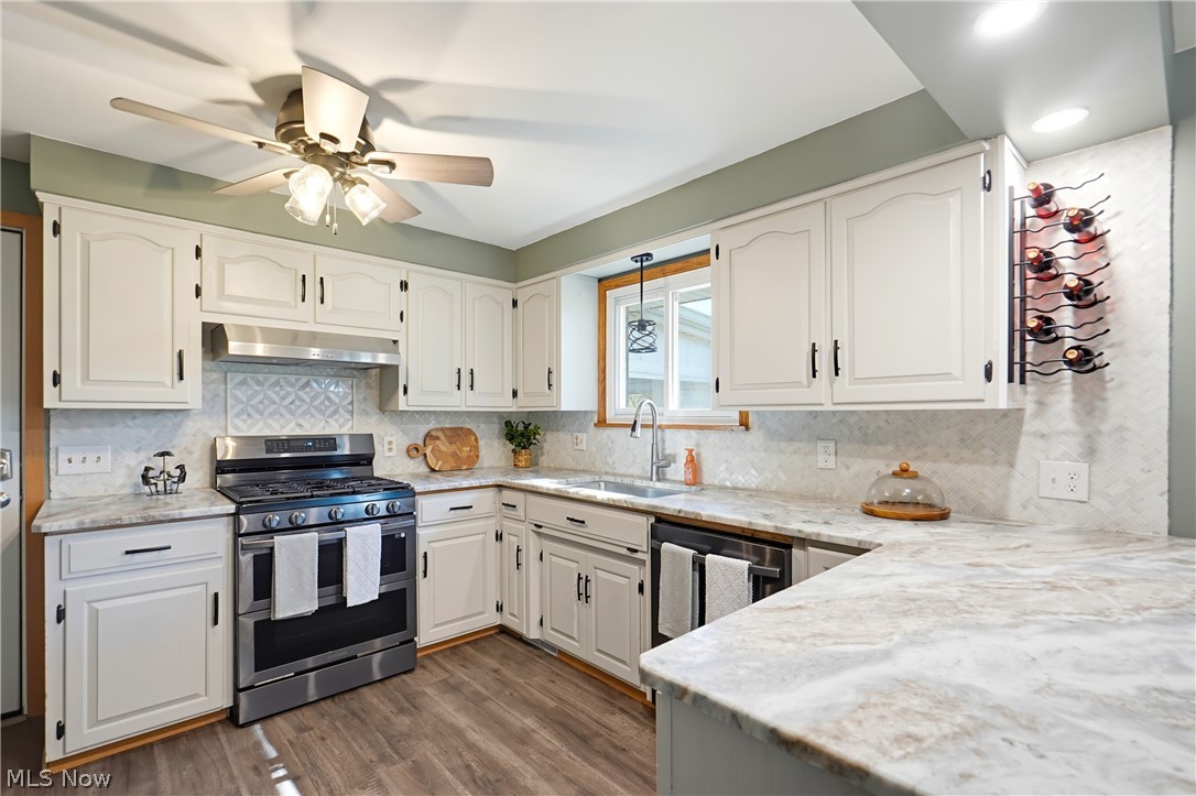 1526 Edmar Street Louisville OH 44641