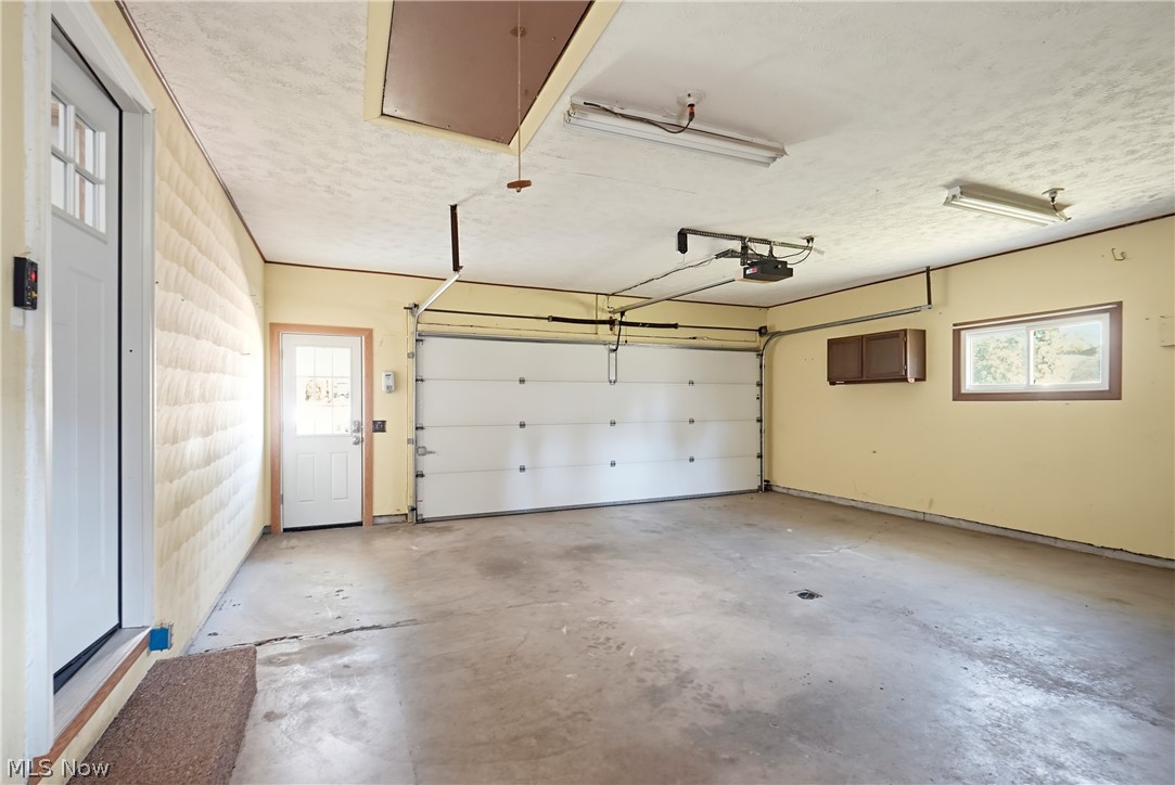 1526 Edmar Street Louisville OH 44641