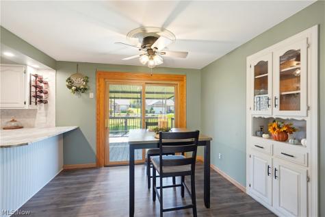 1526 Edmar Street Louisville OH 44641