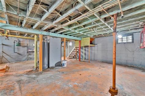 9607 Fuller Avenue Cleveland OH 44104