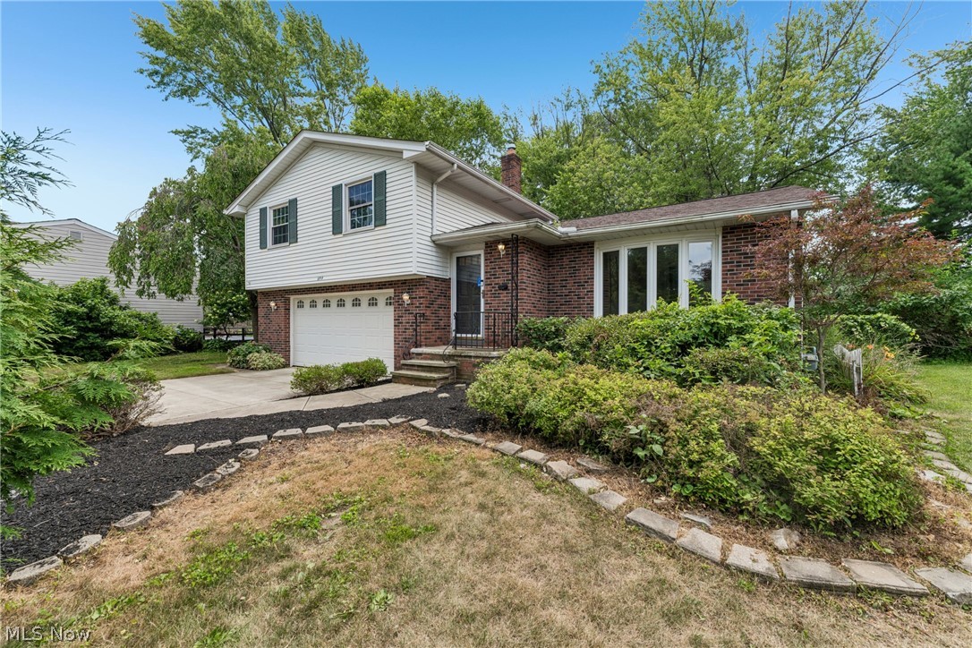 644 Wellfleet Drive Bay Village OH 44140