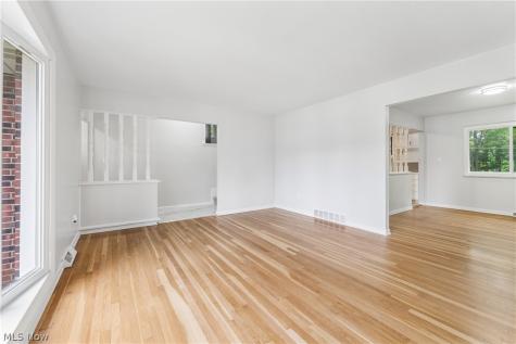 644 Wellfleet Drive Bay Village OH 44140
