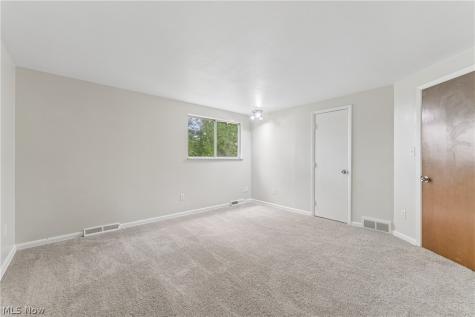 644 Wellfleet Drive Bay Village OH 44140