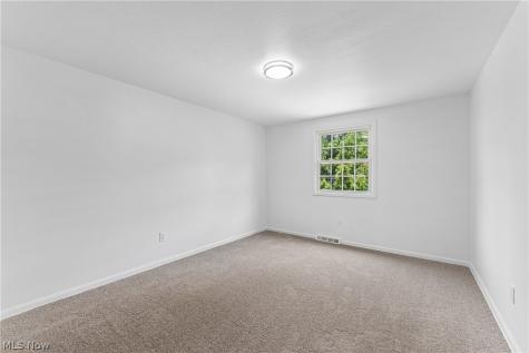 644 Wellfleet Drive Bay Village OH 44140