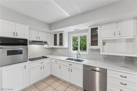 644 Wellfleet Drive Bay Village OH 44140