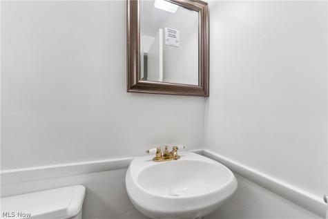 644 Wellfleet Drive Bay Village OH 44140