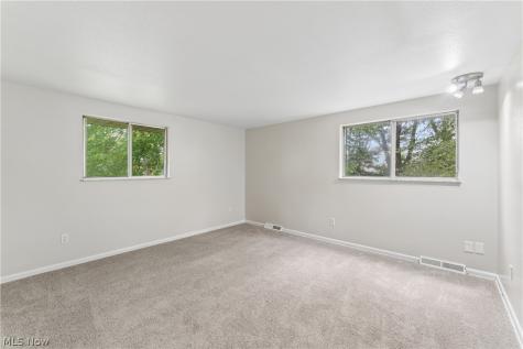644 Wellfleet Drive Bay Village OH 44140