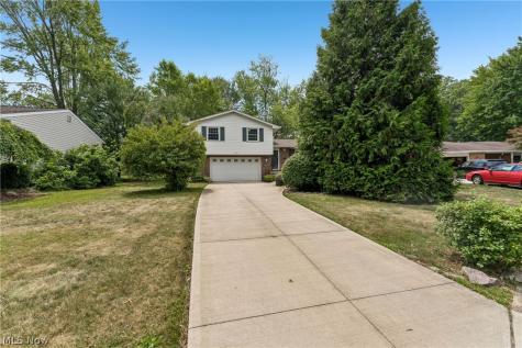 644 Wellfleet Drive Bay Village OH 44140