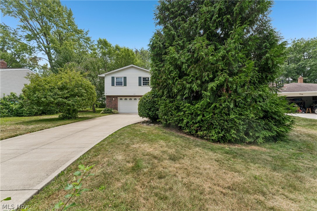 644 Wellfleet Drive Bay Village OH 44140