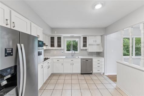 644 Wellfleet Drive Bay Village OH 44140
