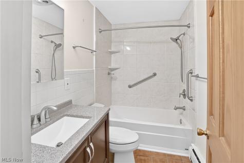 5051 Berkshire North Olmsted OH 44070