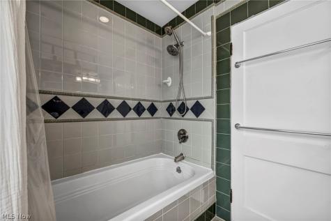 1653 Cordova Avenue Lakewood OH 44107