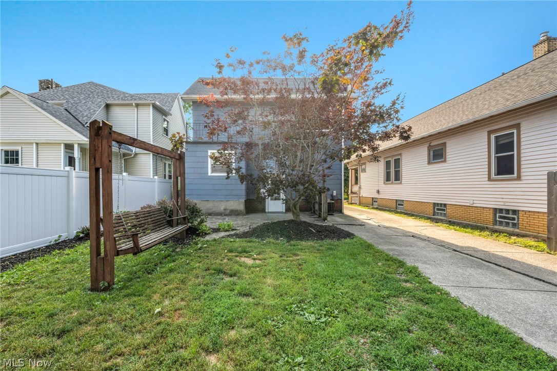 1653 Cordova Avenue Lakewood OH 44107