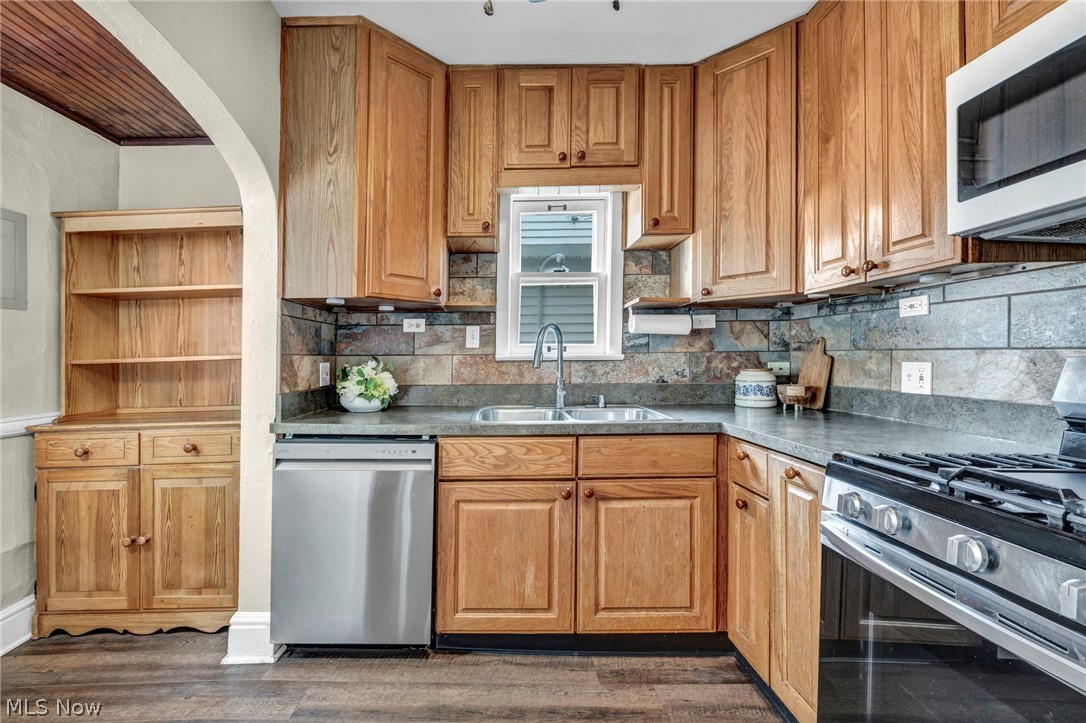 1653 Cordova Avenue Lakewood OH 44107