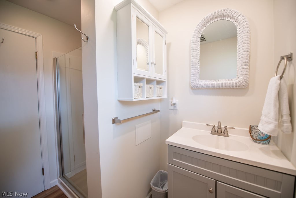 6109 Vale View Drive SW Sherrodsville OH 44675