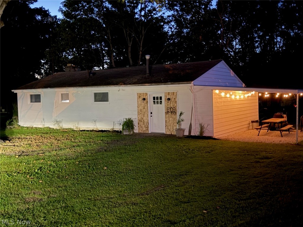 6109 Vale View Drive SW Sherrodsville OH 44675