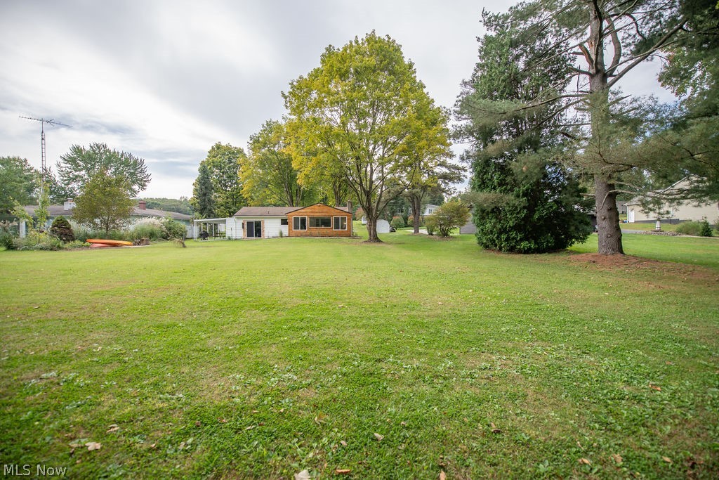 6109 Vale View Drive SW Sherrodsville OH 44675