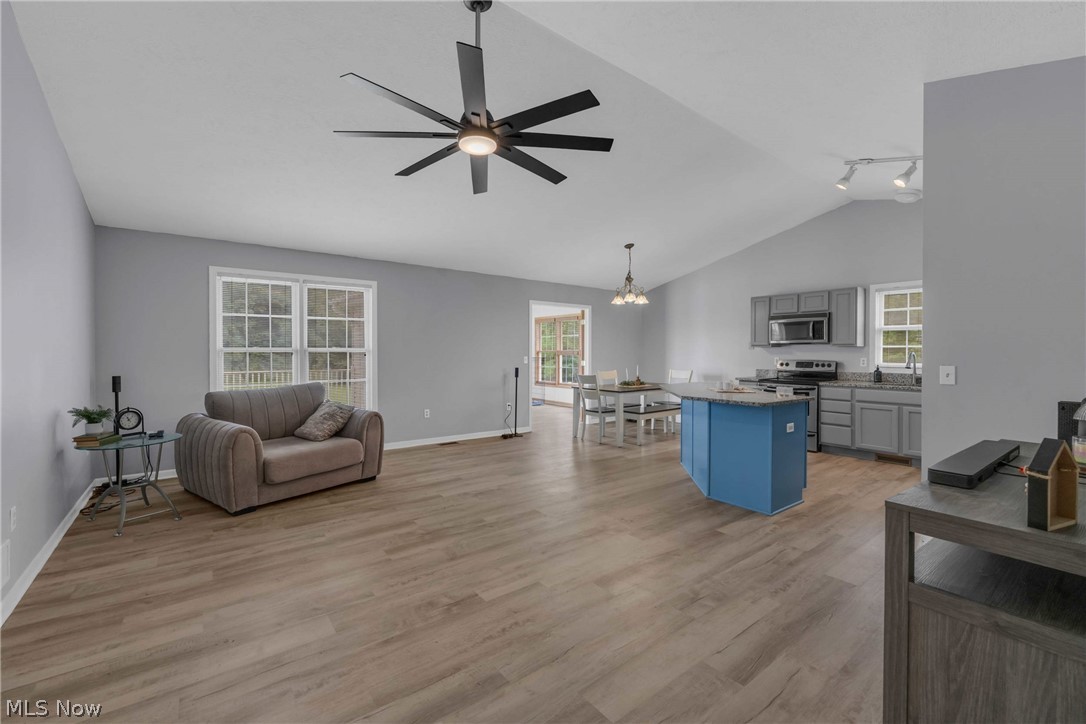 8395 Friendsville Road Seville OH 44273