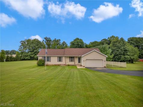 8395 Friendsville Road Seville OH 44273