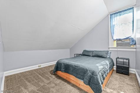 3857 Violand Street Louisville OH 44641