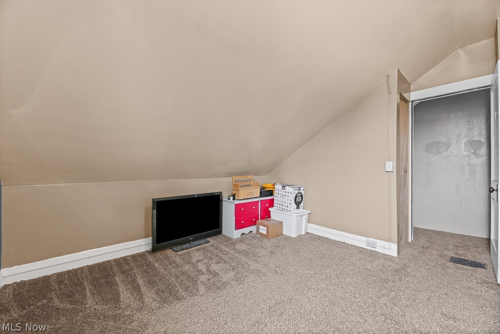 3857 Violand Street Louisville OH 44641
